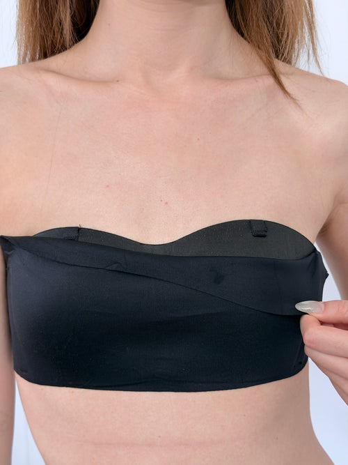 Flaty black strapless bra double-layer seamless construction invisible under tight tops small busts